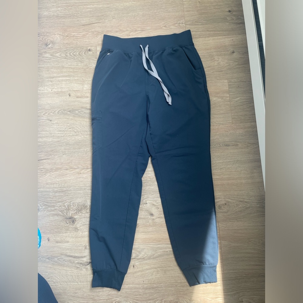 FIGS HW Zamora Jogger Scrubs